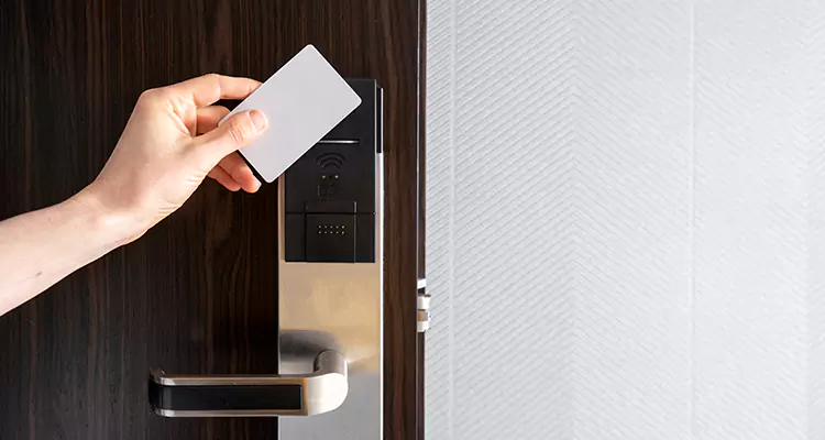 Why Choose Us for Hotel Keycard Lock Repair in The Hammocks, FL?