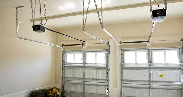 Residential Emergency Garage Door Repair in The Hammocks, FL