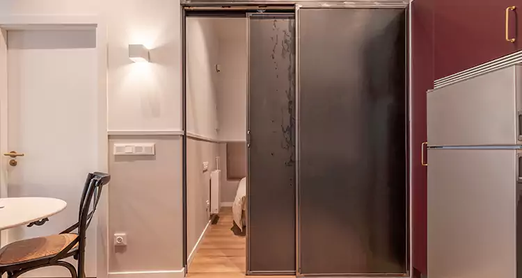 We Fix Closet Sliding Door in The Hammocks, FL 