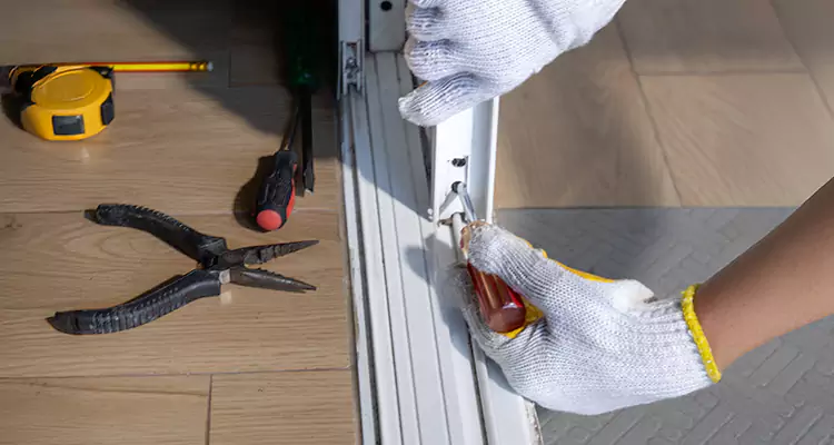 Screen Door Wheel Replacement in The Hammocks, FL