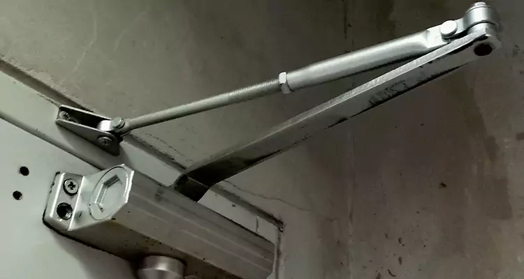 Door Closer Parallel Arm Installation in The Hammocks, FL