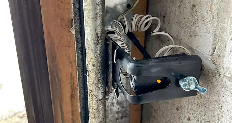 Fix Broken Garage Door Sensor in The Hammocks, FL
