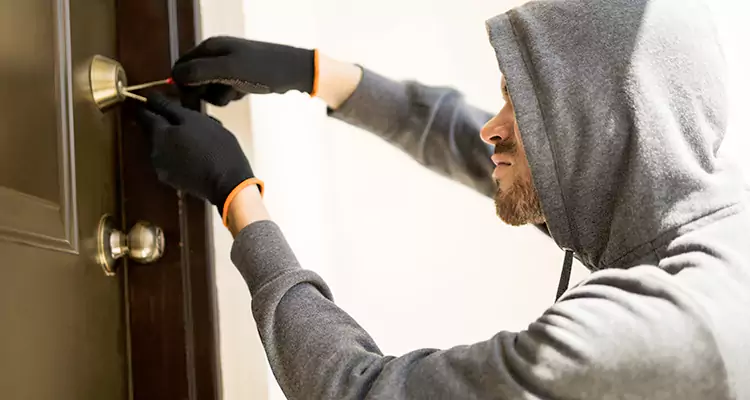 Emergency Motel Lock Repairs—Available 24/7 in The Hammocks, FL