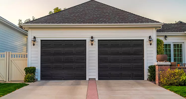 Residential Local Garage Door Repair in The Hammocks, FL