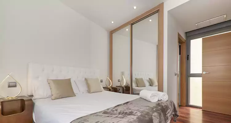 Sliding Wardrobe Door Mirror Replacement in The Hammocks, FL