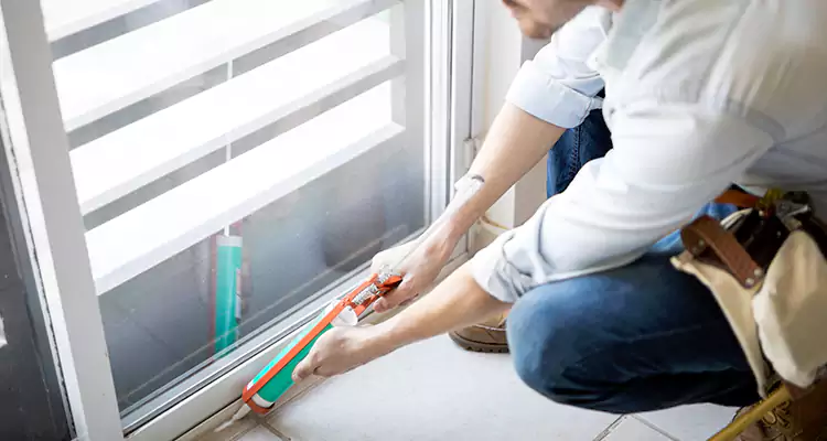 Dap Window Caulk Repair in The Hammocks, FL